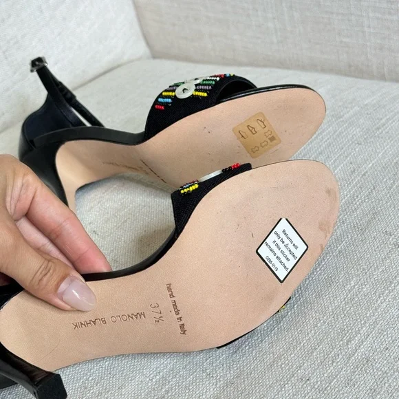 Manolo Blahnik Black Leather Beaded Sandals W Buttons |Size 37‎ 1/2 - Picture 12 of 12
